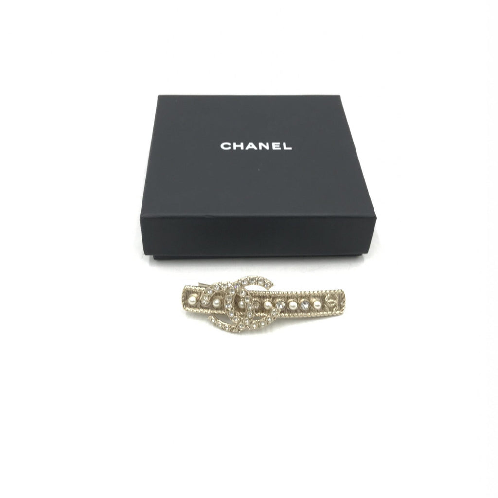 Barrette à cheveux Chanel Crystal Pearl CC