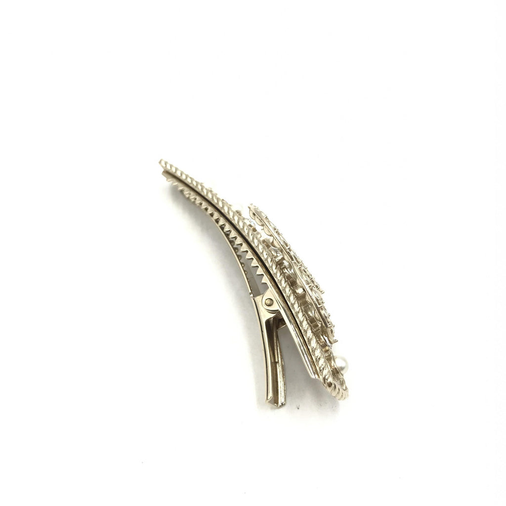 Barrette à cheveux Chanel Crystal Pearl CC