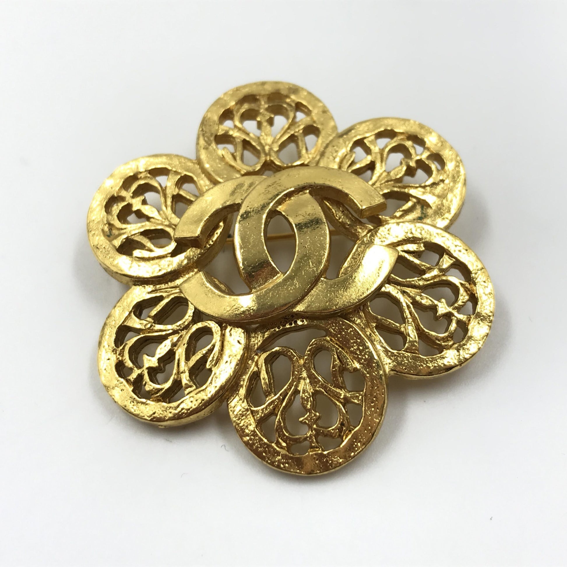 Broche Coco Médaillon Vintage Bijoux Fantaisie Chanel
