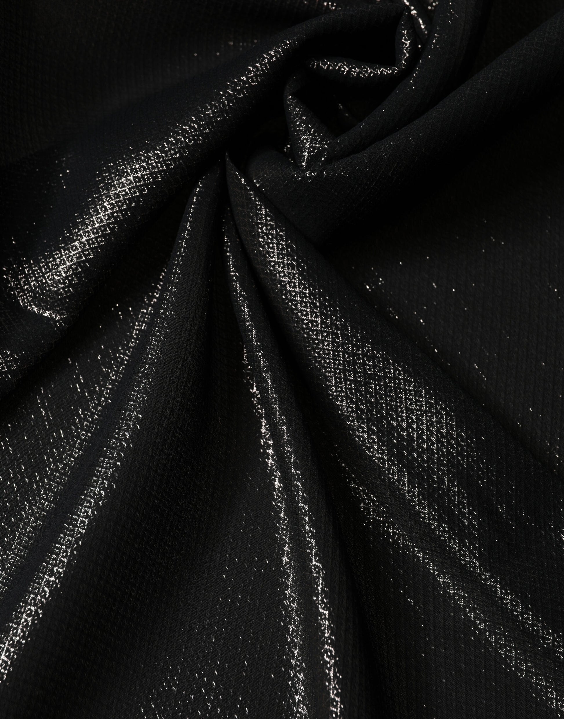 Dolce & Gabbana Foulard en soie noir Carré Écharpe 122cm x 120cm