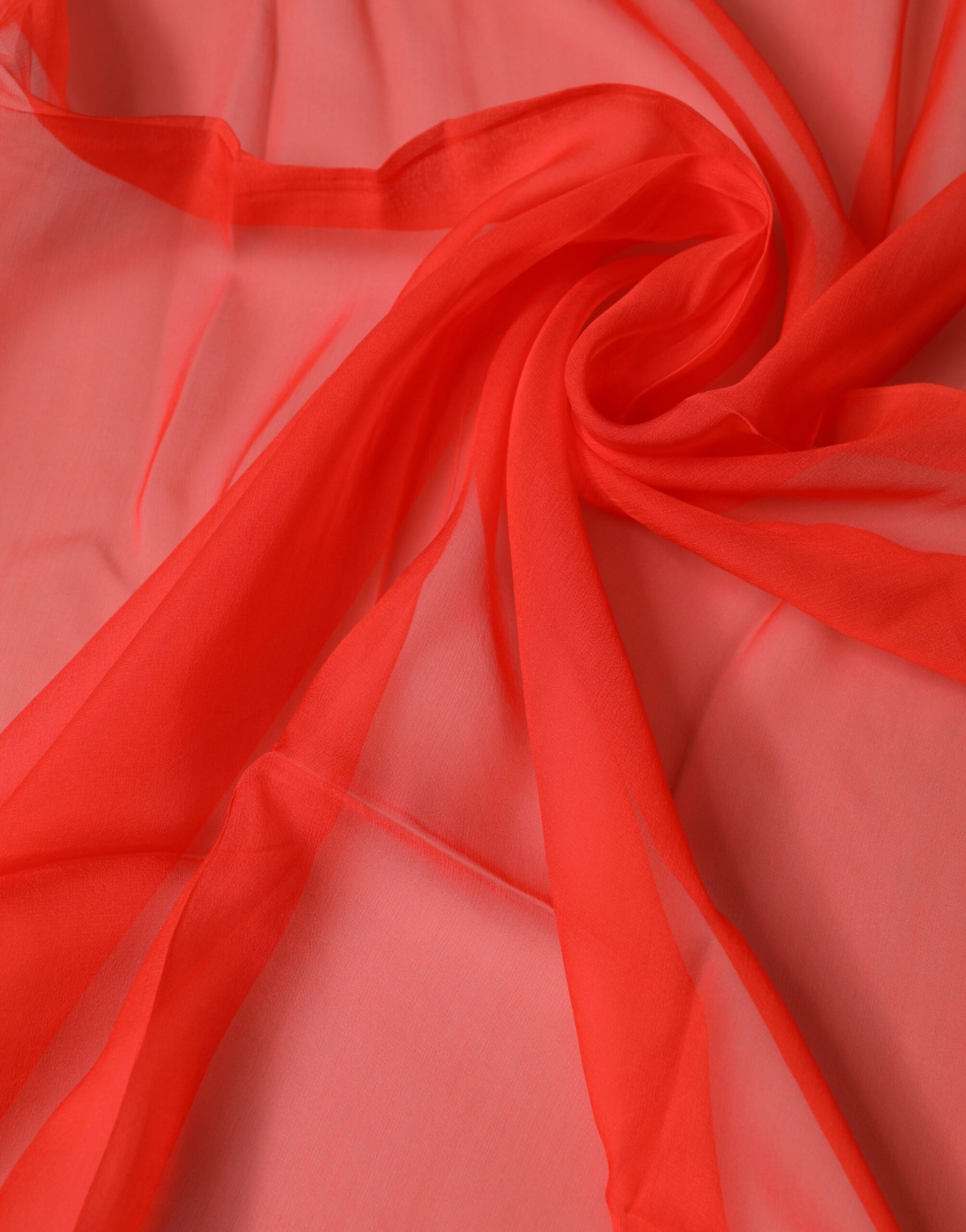 Écharpe Dolce & Gabbana en Soie Rouge, Nœud de Cou, Foulard 133cm x 129cm