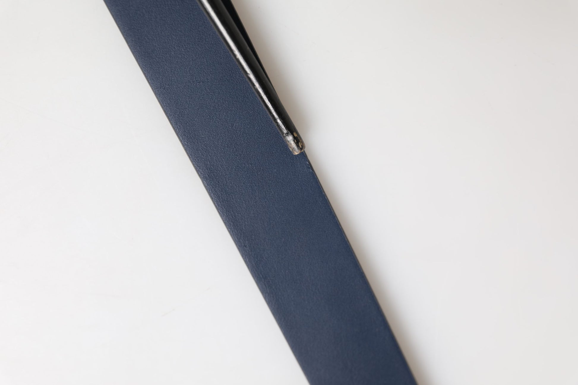 Ceinture Dolce & Gabbana en cuir de veau bleu avec boucle ardillon en métal ornée du logo
