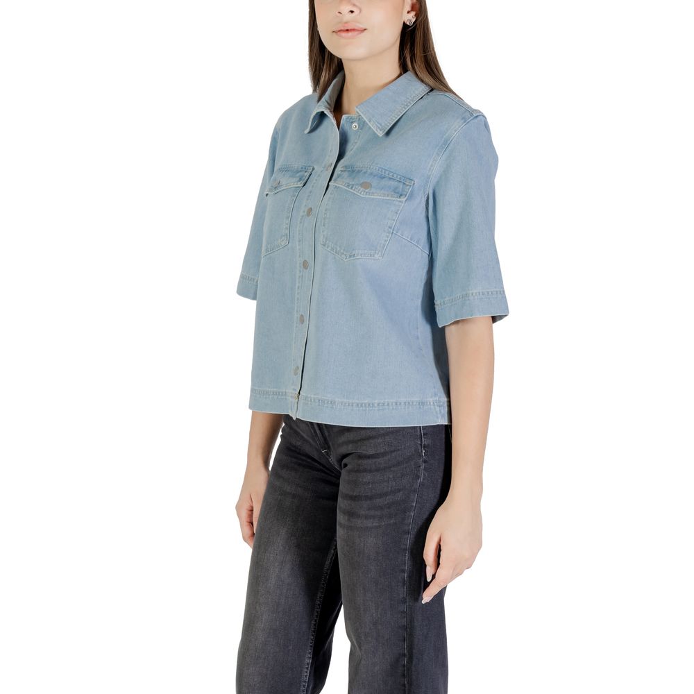 Chemise en coton manches courtes bleu clair uniquement