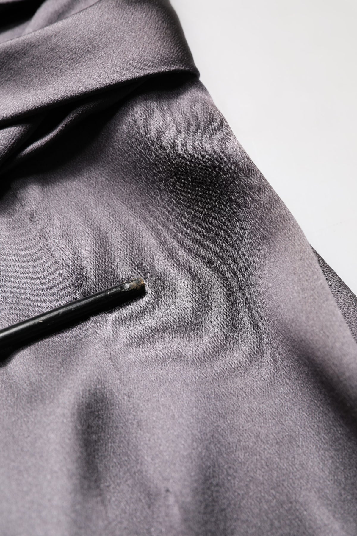 Dolce & Gabbana Schwarzes ärmelloses Sweetheart-Kleid aus Satin