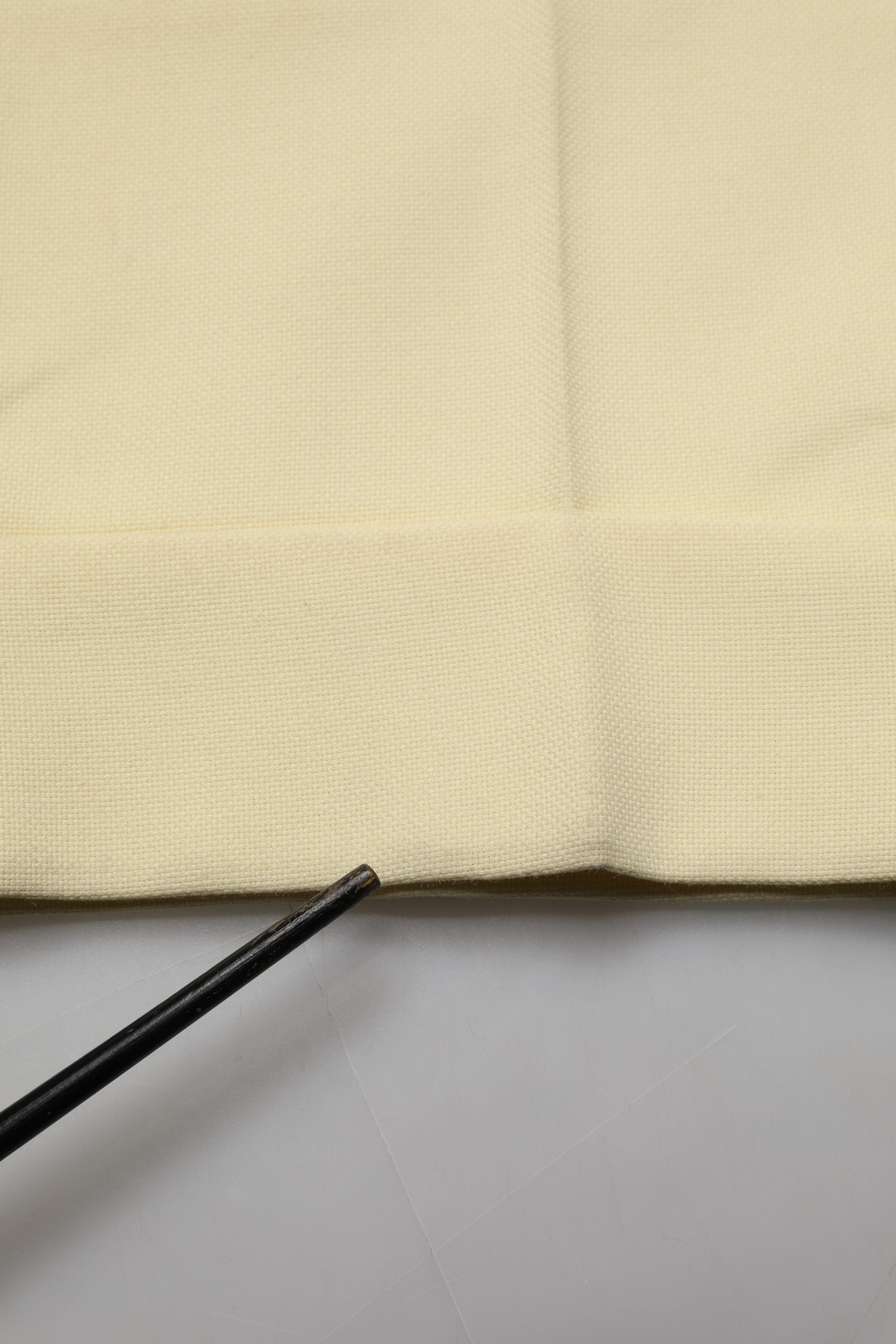 Pantalon plissé droit taille haute jaune Ganni