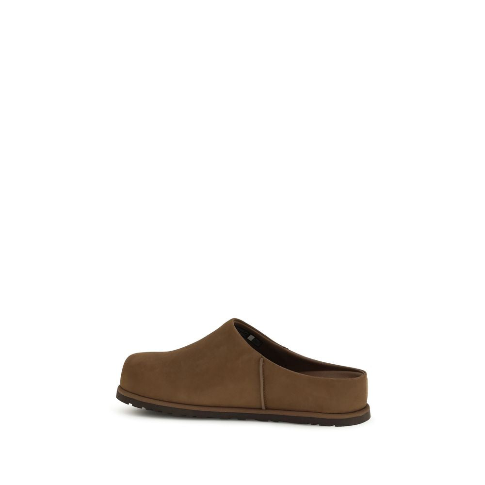 Mules UGG marron en cuir de veau Bos Taurus