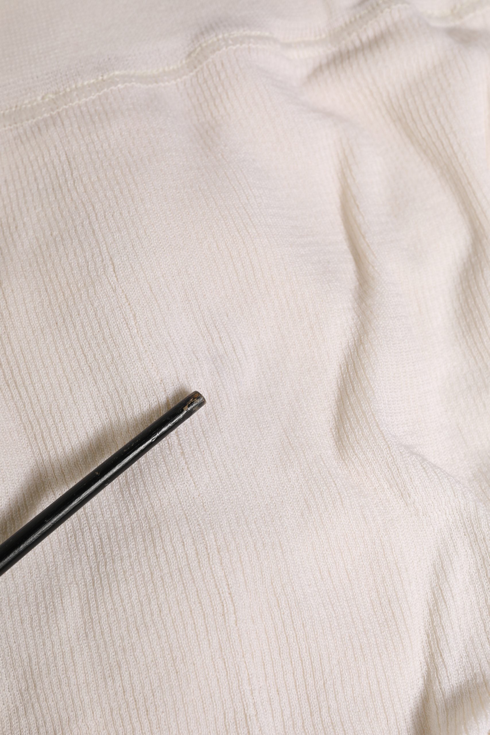 Slip Dolce & Gabbana en soie blanc cassé avec logo pour homme