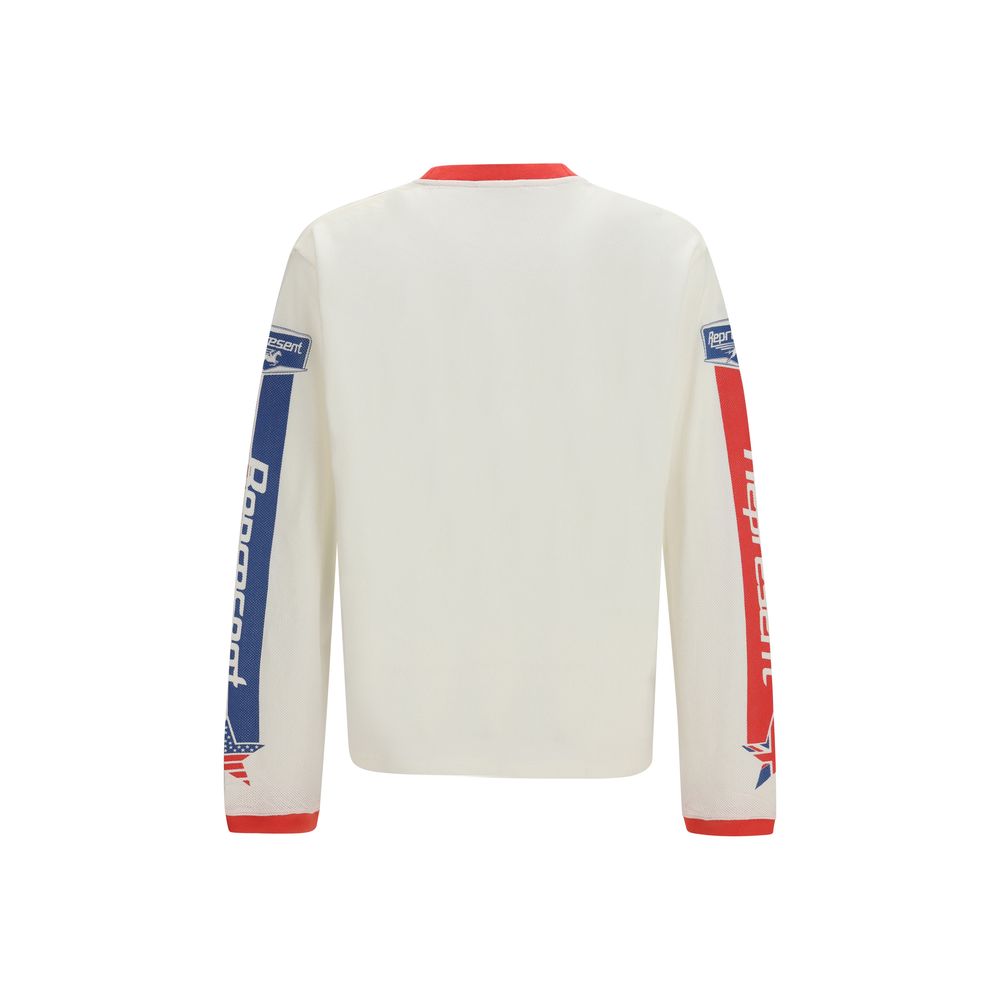 Représenter des vêtements de sport en coton blanc