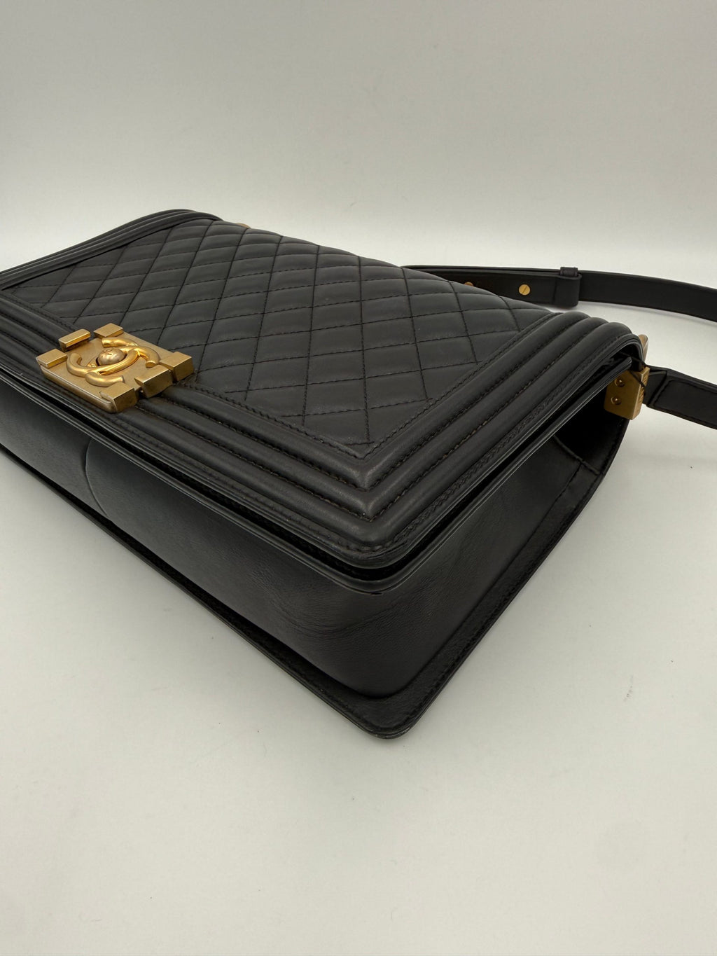 Sac à main Chanel BOY grand modèle