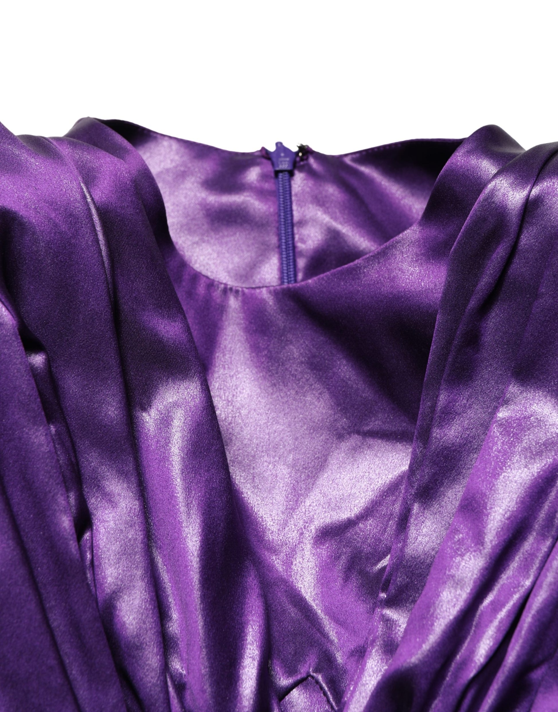 Mini-robe Dolce & Gabbana violet métallisé à manches longues et découpes