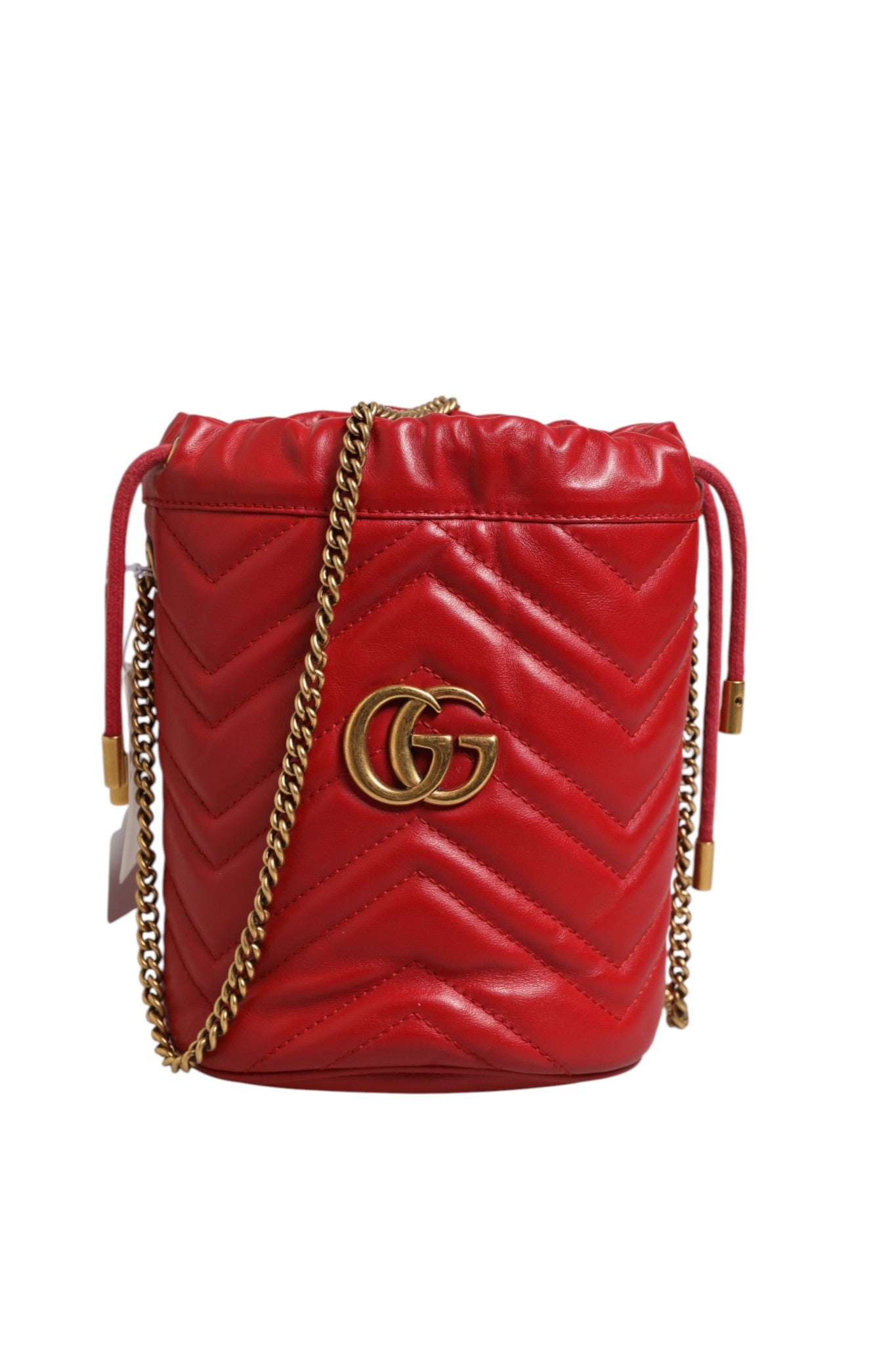 Sac seau GG Marmont en cuir de veau matelassé chevrons rouge Gucci