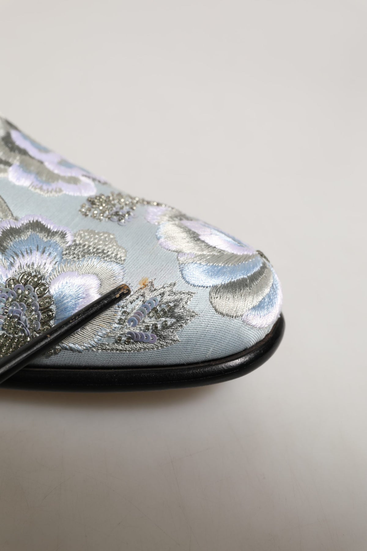 Chaussures mocassins blanches pour hommes Dolce & Gabbana ornées de fleurs