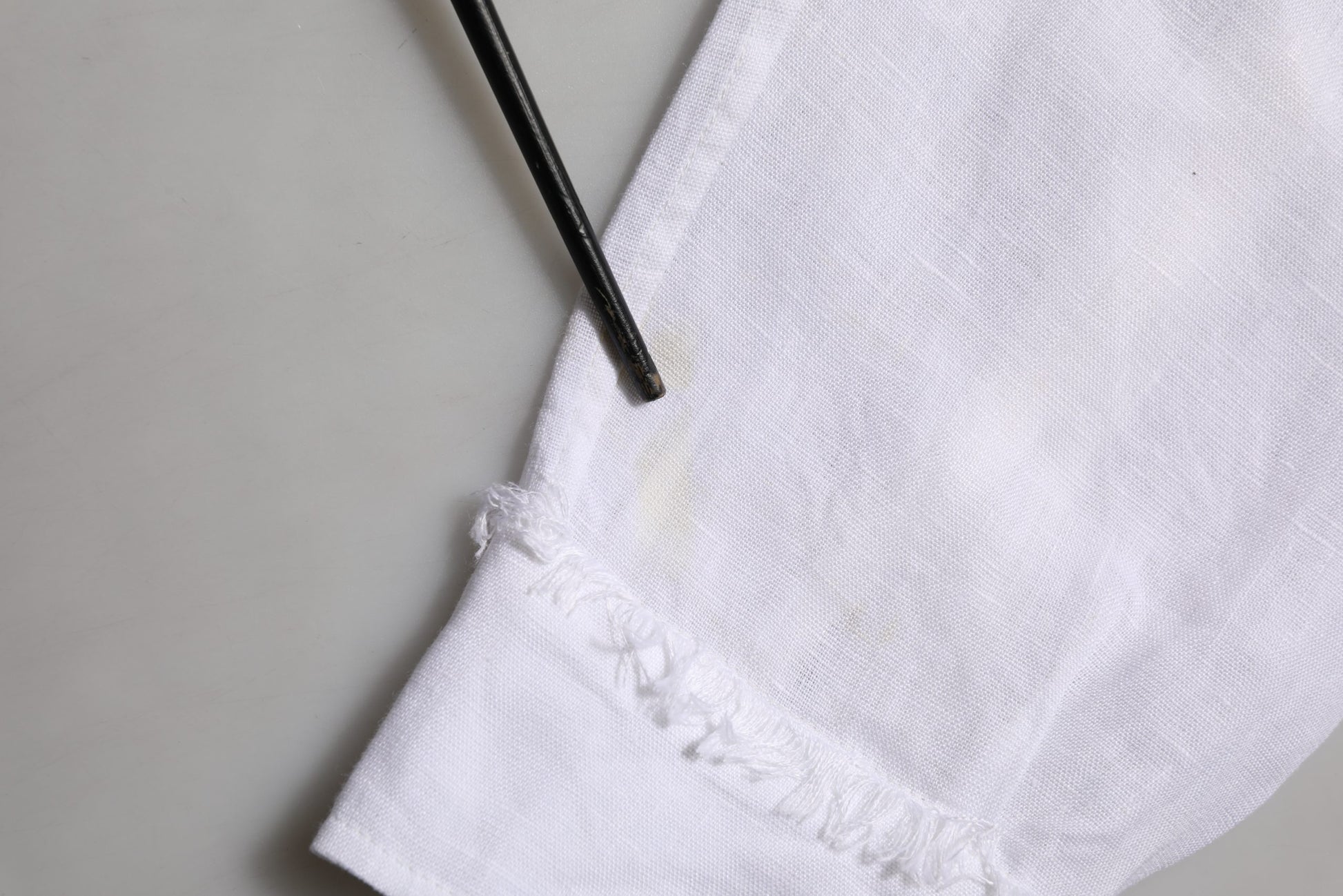 Chemise décontractée à manches longues en lin blanc avec logo Dolce & Gabbana