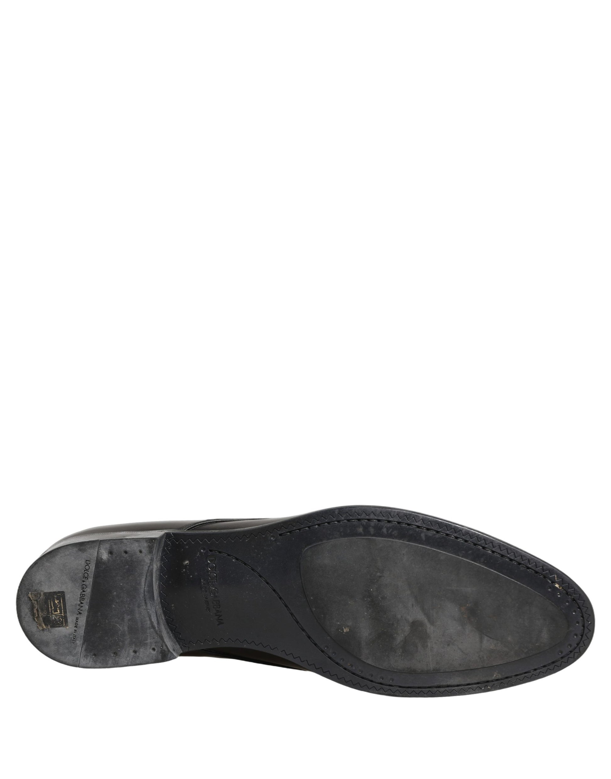 Robe Dolce & Gabbana Chaussures Derby à Lacets en Cuir Noir