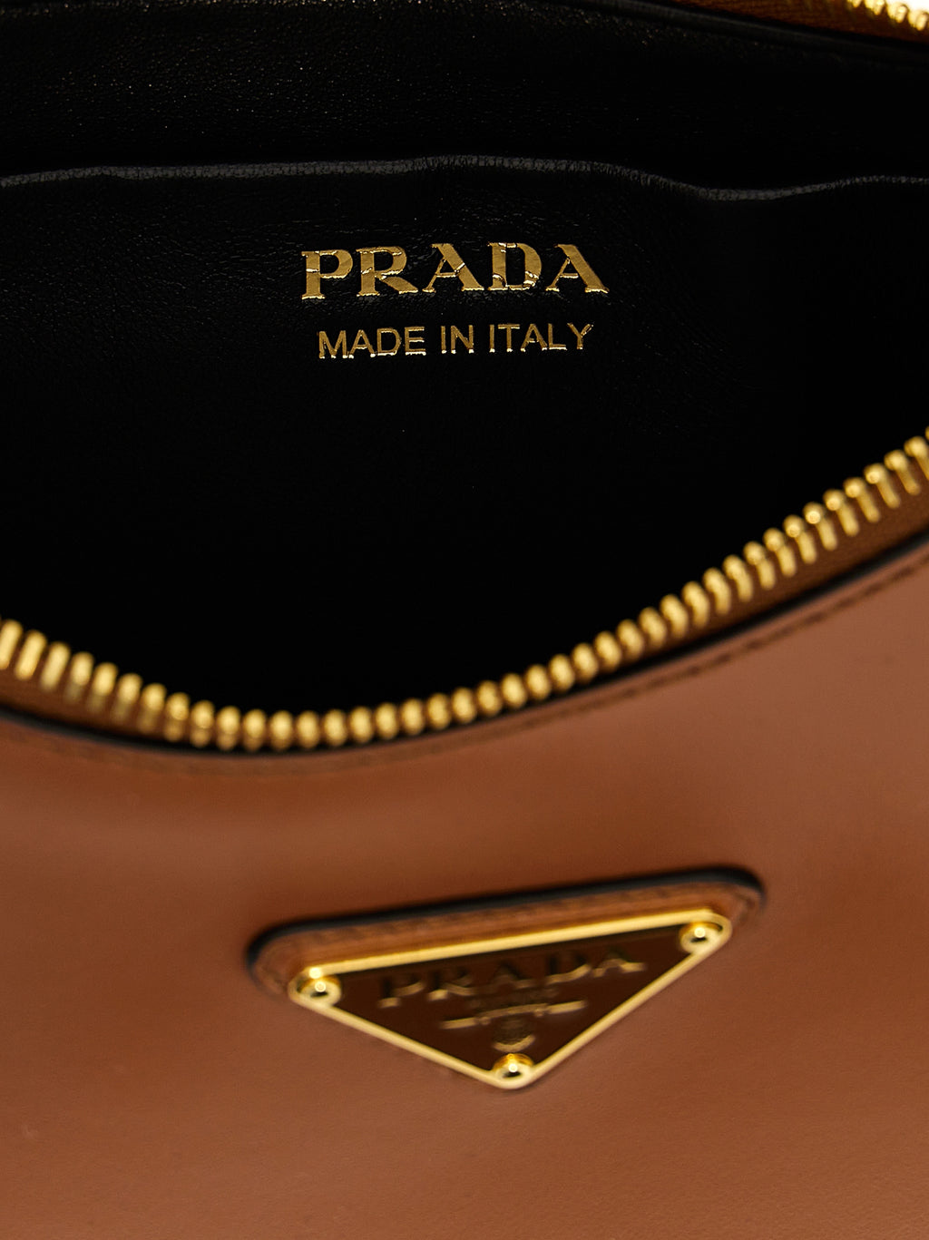 Prada Umhängetasche aus braunem Kalbsleder