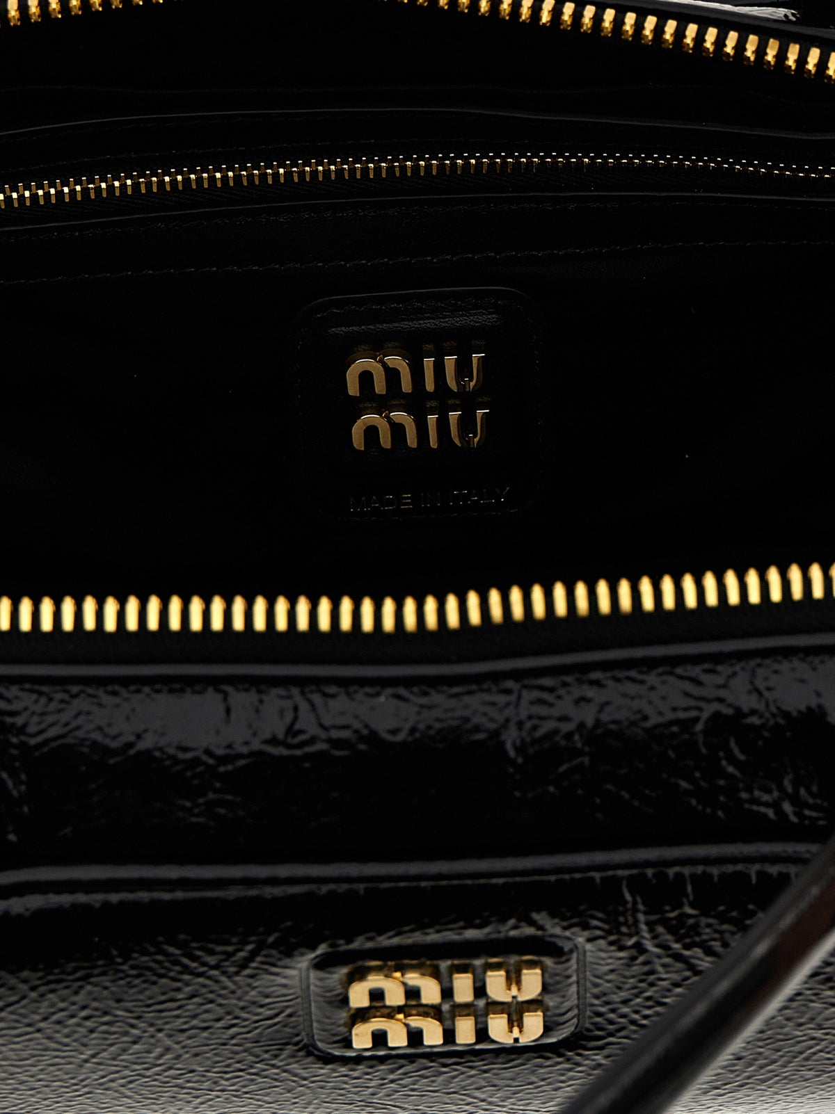 Miu Miu Handtasche aus schwarzem Lammleder