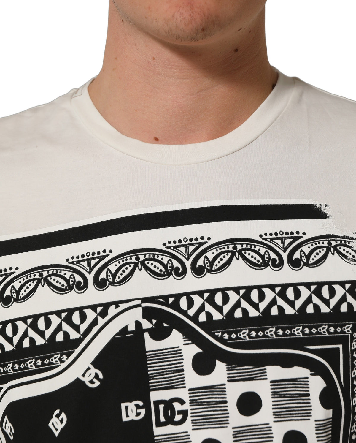 Dolce & Gabbana Baumwoll-T-Shirt mit Bandana-Print und Rundhalsausschnitt in Weiß
