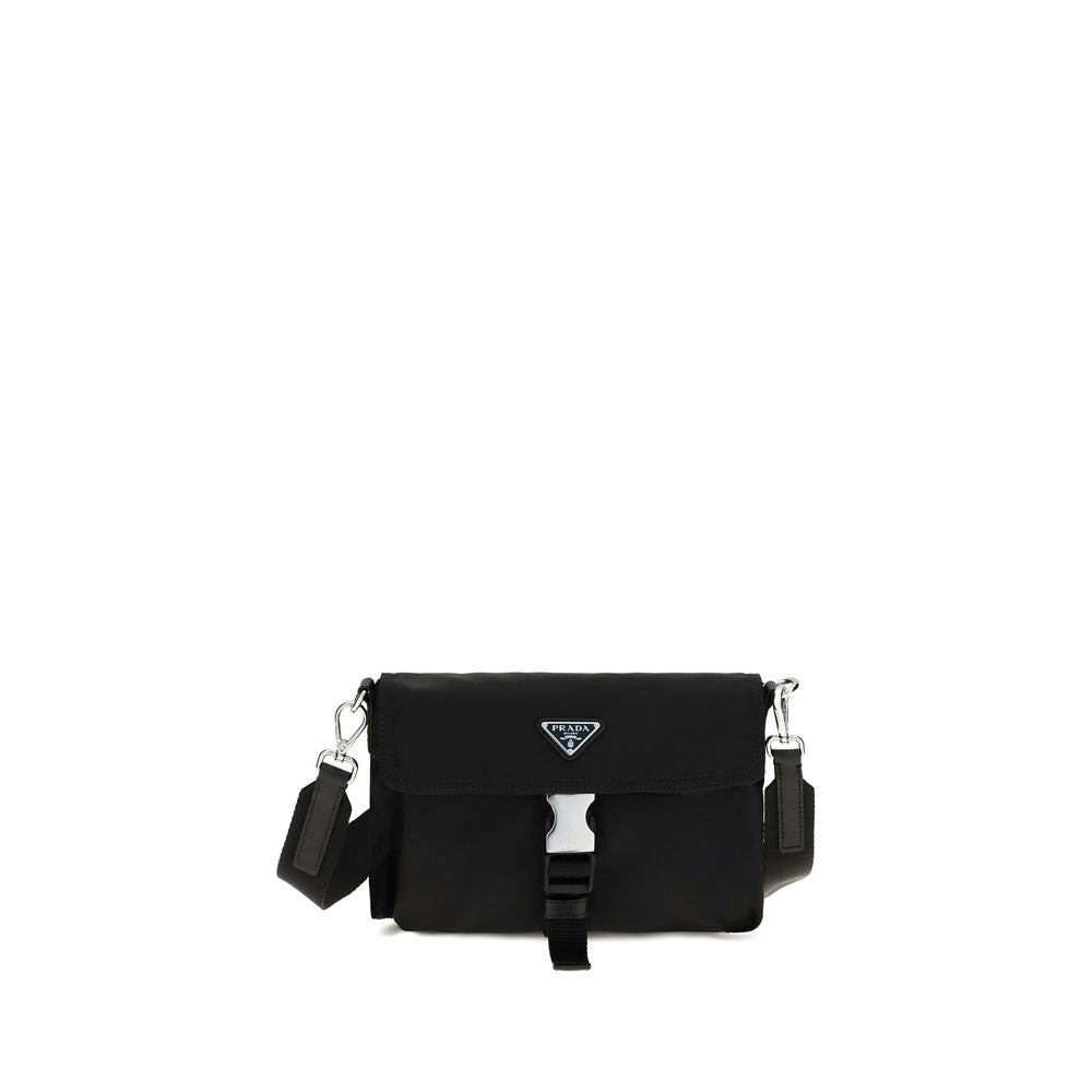 Prada Schultertasche aus recyceltem Polyamid in Schwarz