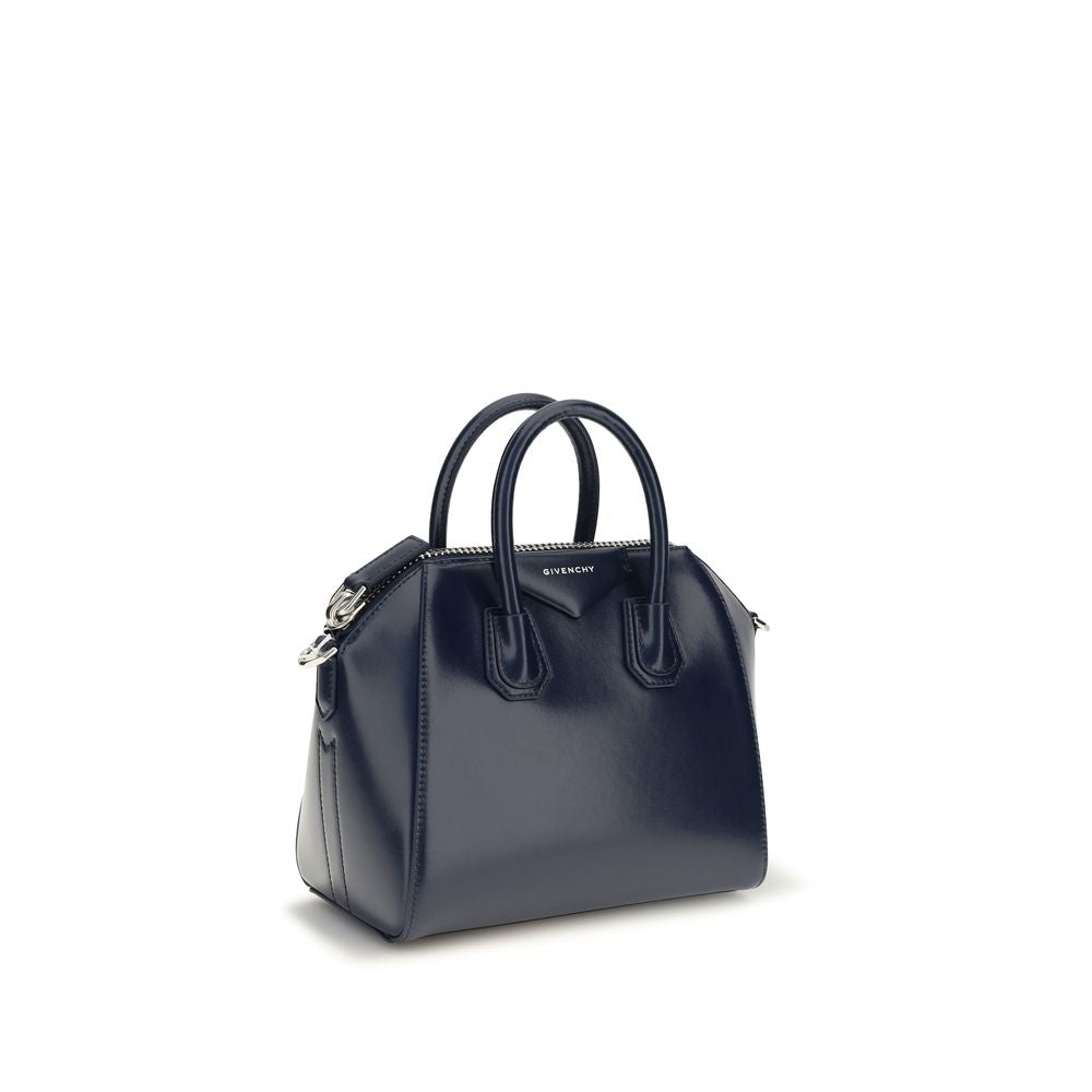Givenchy Handtasche aus blauem Kalbsleder
