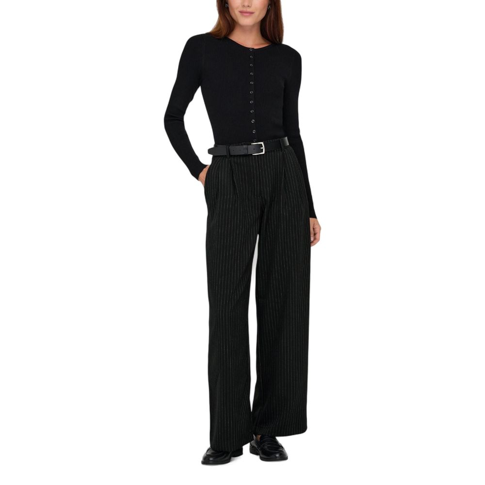Nur schwarze Freizeithosen aus recyceltem Polyester