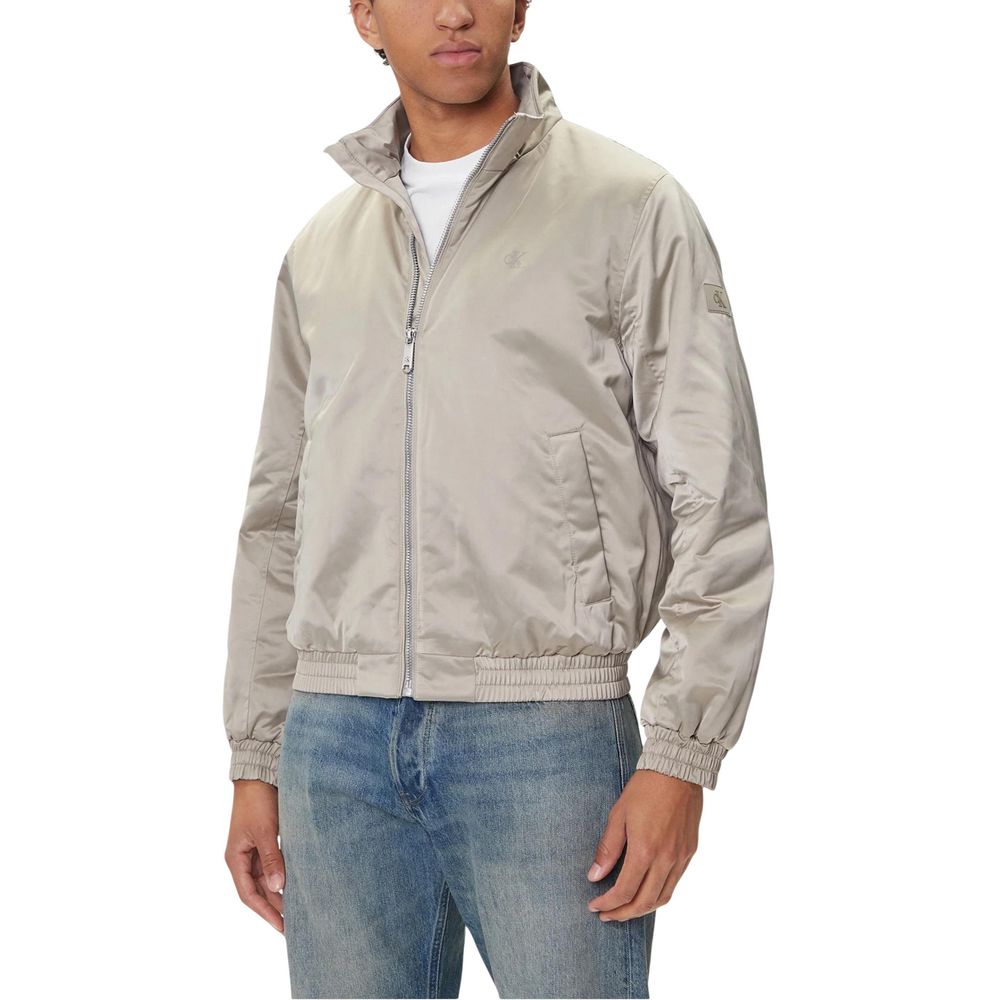 Calvin Klein Jeans Bomber aus recyceltem Polyester in Beige