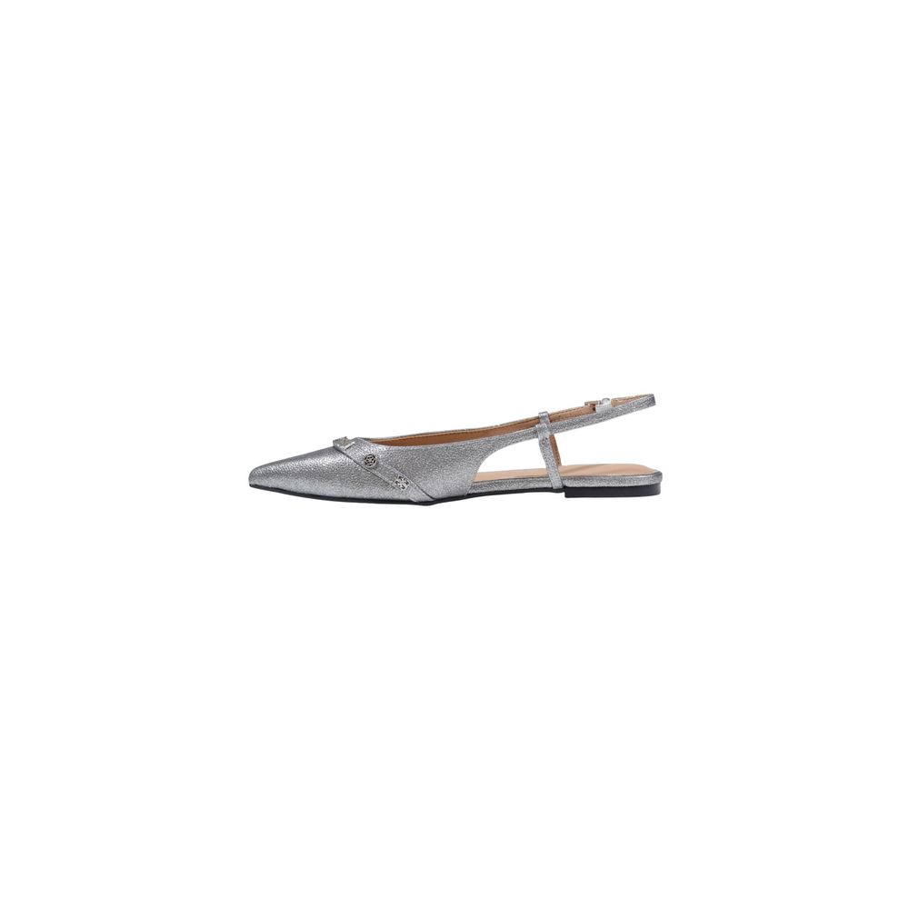 Guess Graue Plateaupumps aus Polyester