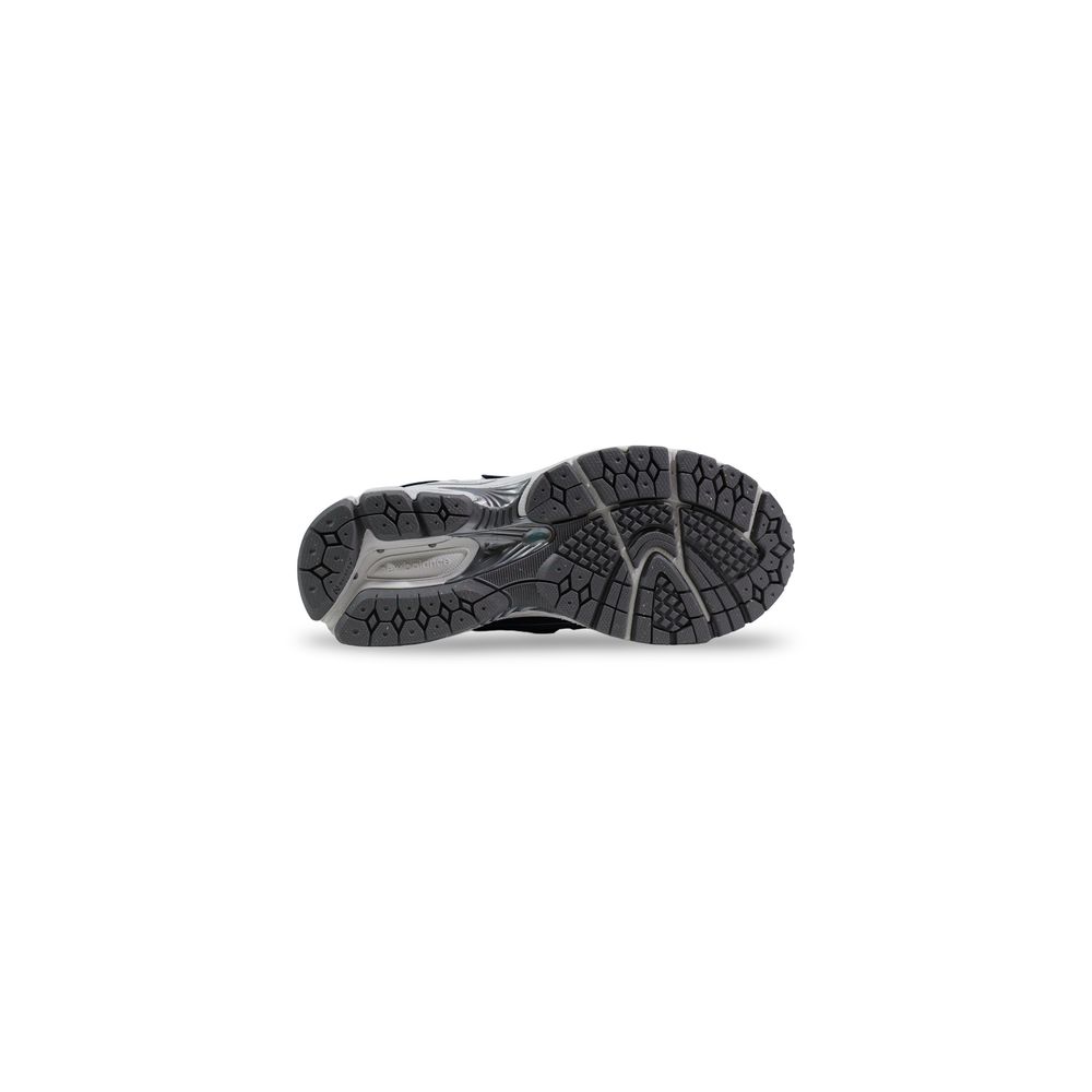New Balance zweifarbige synthetische Sportschuhe