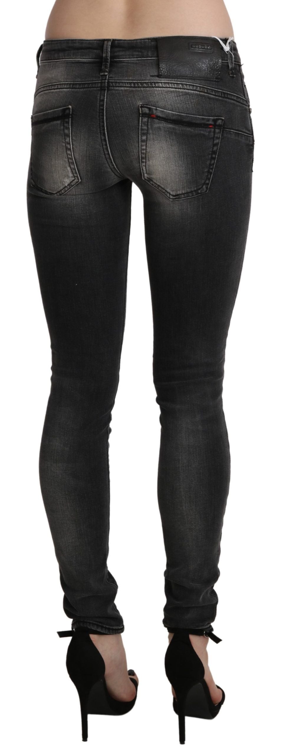 Acht – Schwarze, grau verwaschene Skinny-Jeans aus Baumwolle