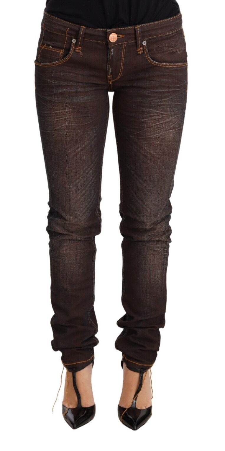 Acht – Slim Fit – Jeans aus gewaschener Baumwolle mit niedriger Taille, Braun