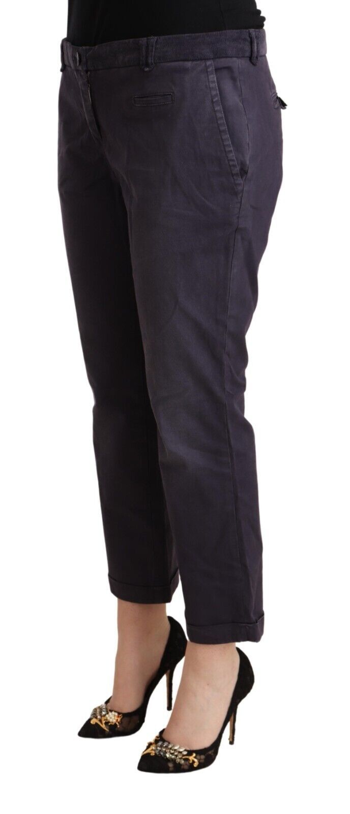 Jucca – Schwarze, ausgestellte, kurze Hose mit niedriger Taille und umgeschlagenem Saum
