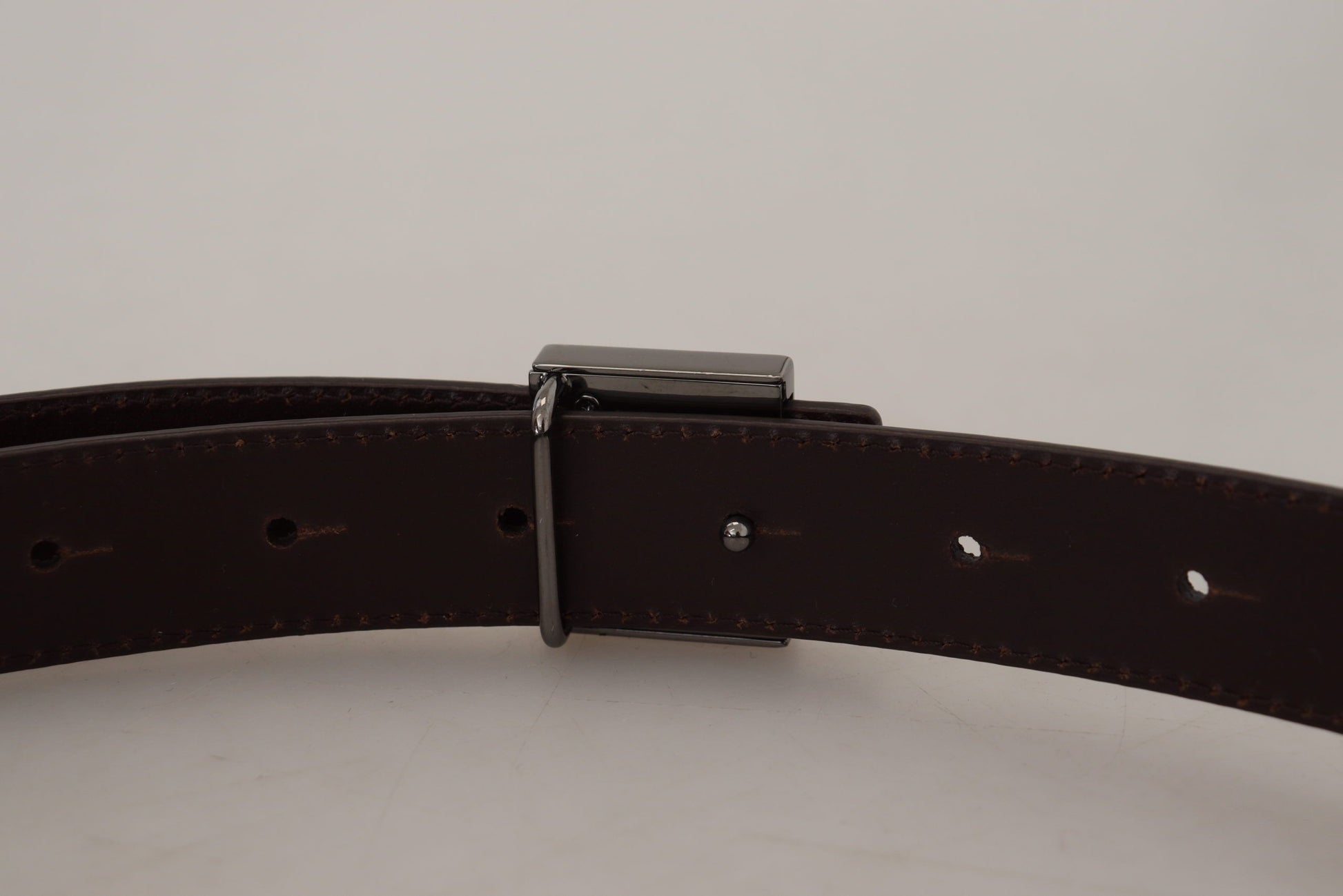 Ceinture Dolce & Gabbana en cuir doré avec boucle carrée en métal argenté