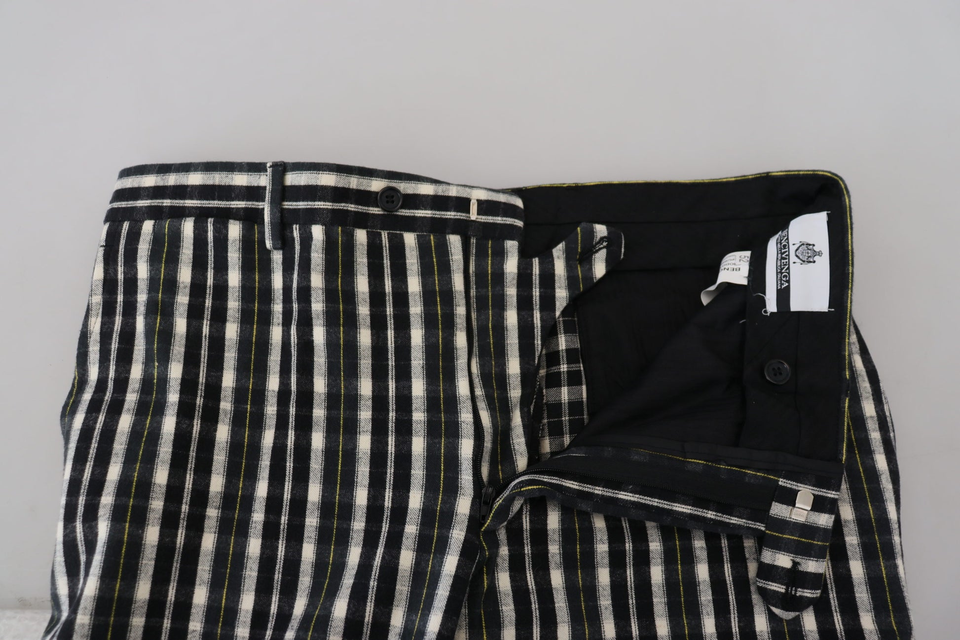 BENCIVENGA Schwarze karierte Freizeithose aus Baumwolle
