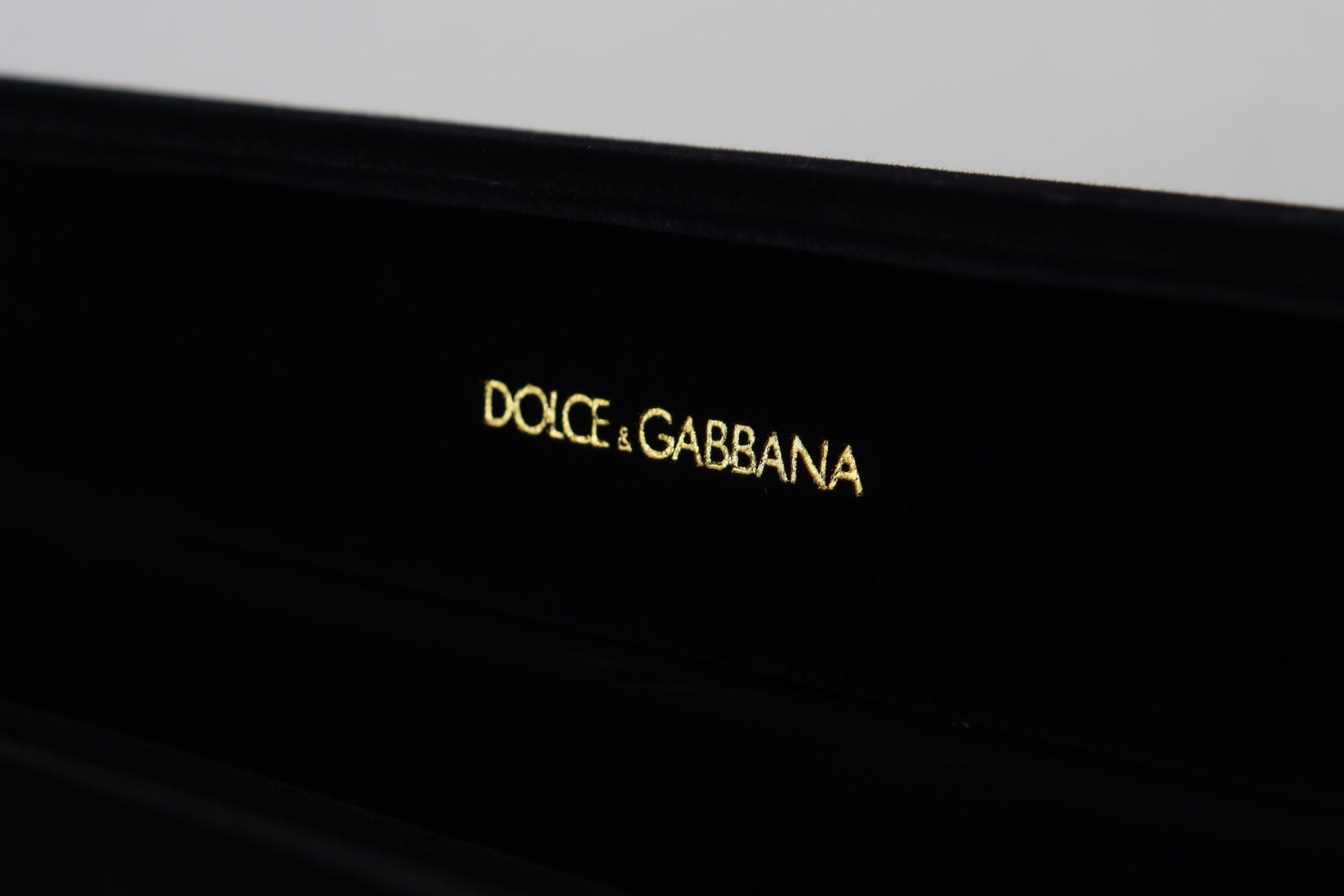 Boîte à bijoux de rangement Dolce & Gabbana en velours noir avec plaque logo