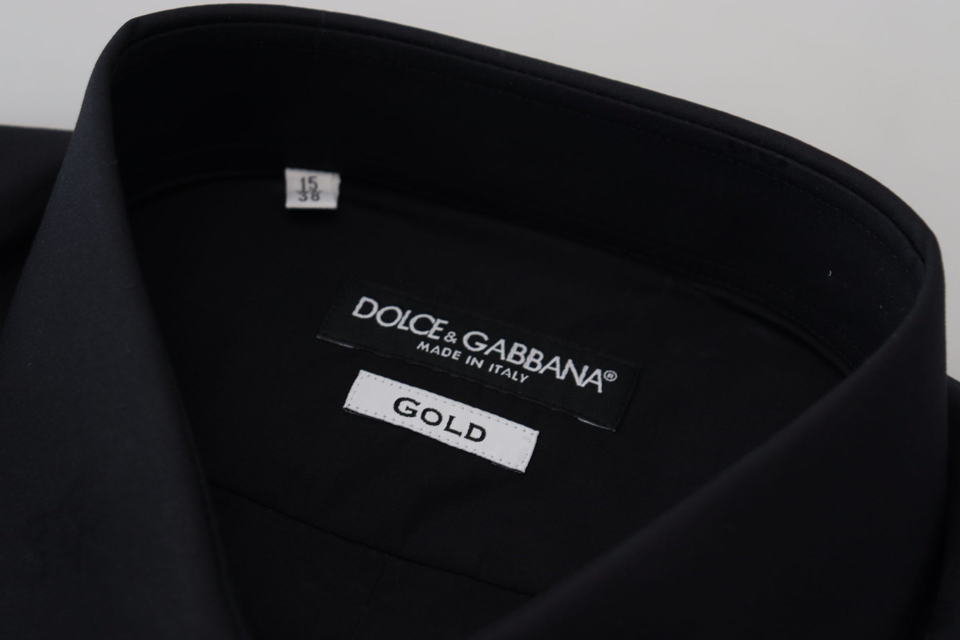 Chemise Dolce & Gabbana en coton noir coupe slim pour robe de soirée dorée