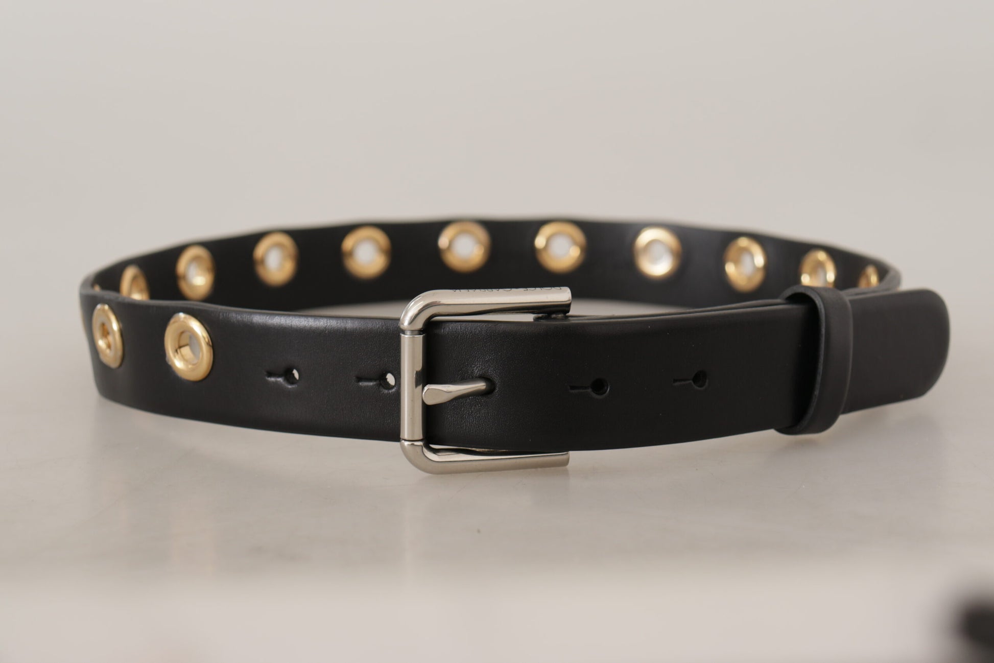 Ceinture Dolce & Gabbana en cuir noir avec œillets et boucle en métal argenté
