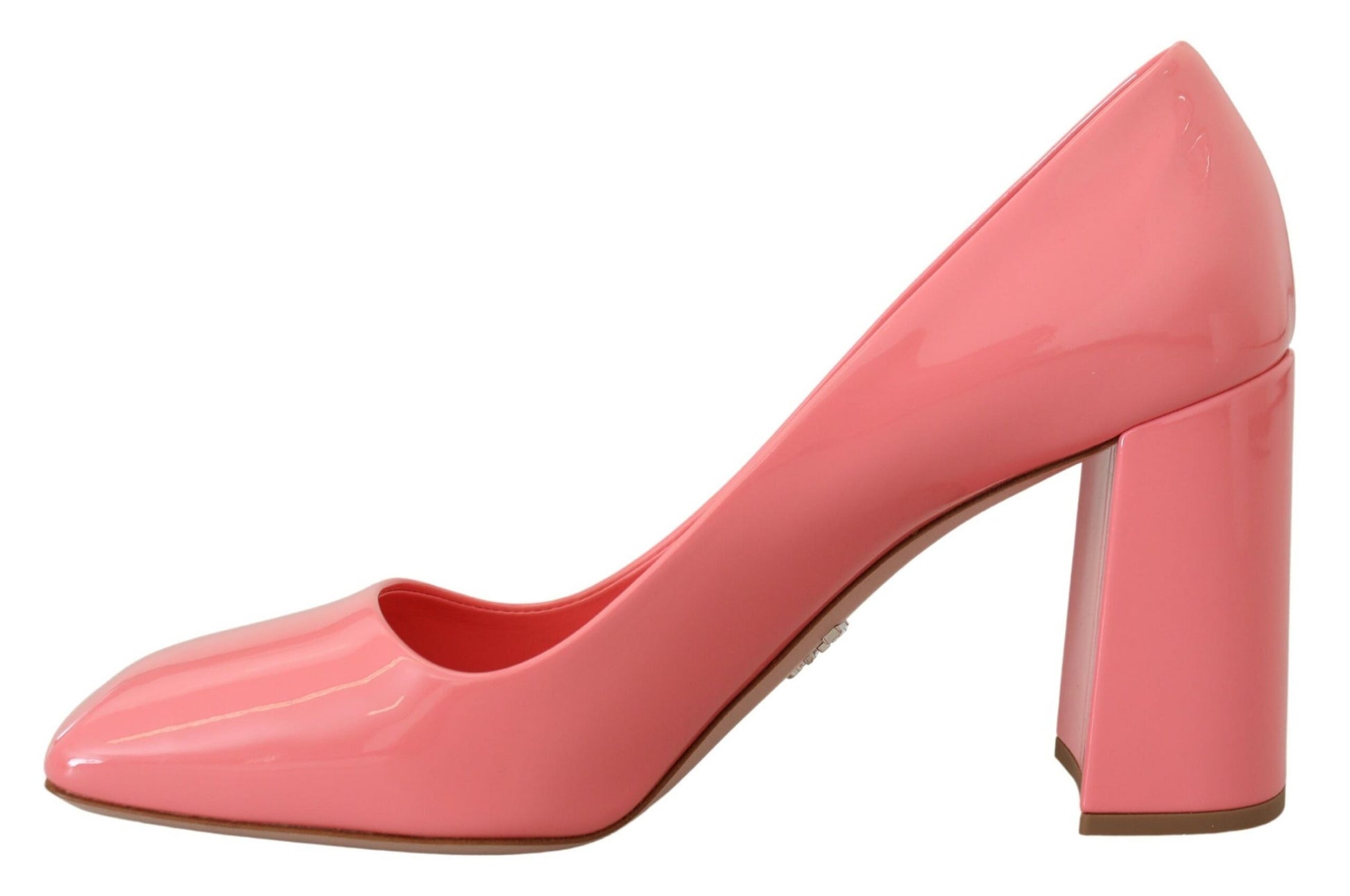 Escarpins Prada classiques en cuir verni rose à talons carrés