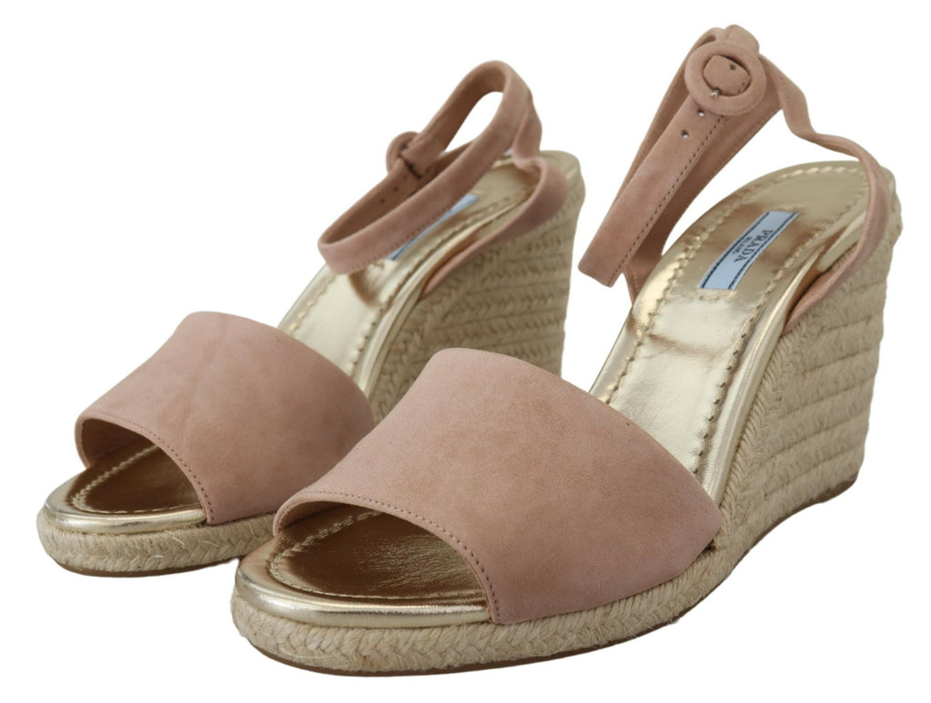 Prada – Sandalen mit Knöchelriemen aus rosa Wildleder