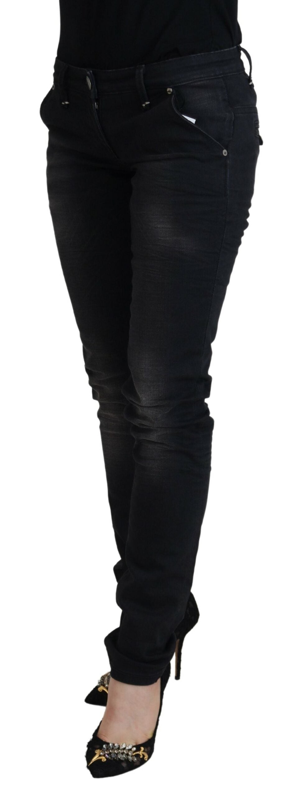 Jean skinny décontracté en denim de coton délavé noir Acht pour femme
