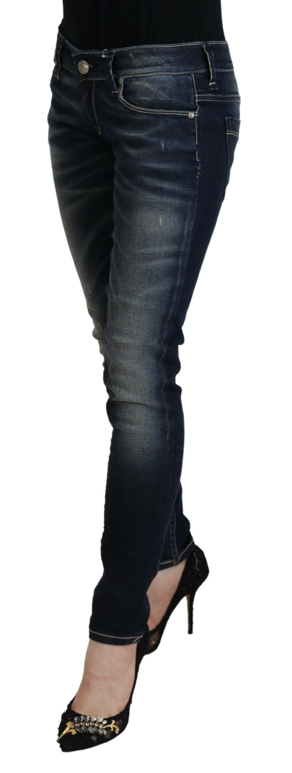 Jean slim en denim de coton délavé bleu Acht pour femme