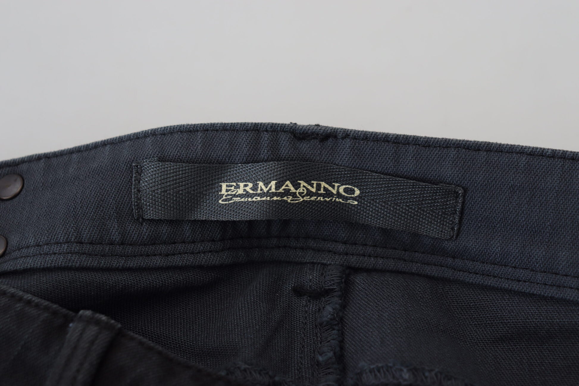 Jean en denim noir coupe slim pour femme Ermanno Scervino en coton