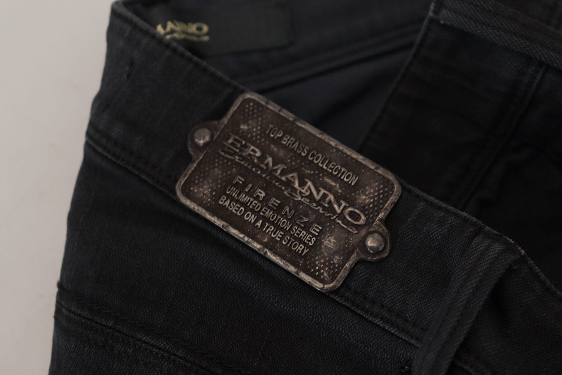 Jean en denim noir coupe slim pour femme Ermanno Scervino en coton