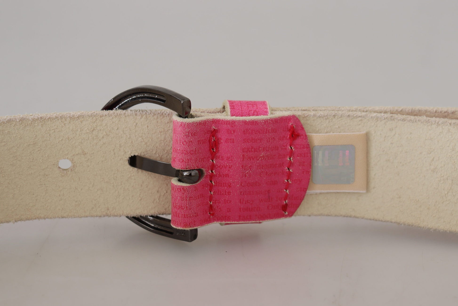 Ceinture en cuir rose à boucle ronde et logo lettre John Galliano