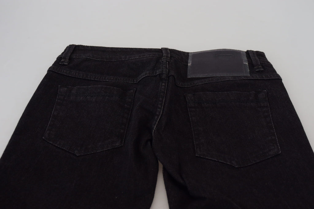Acht – Schwarze Slim Fit-Jeans aus Baumwolldenim mit niedriger Taille