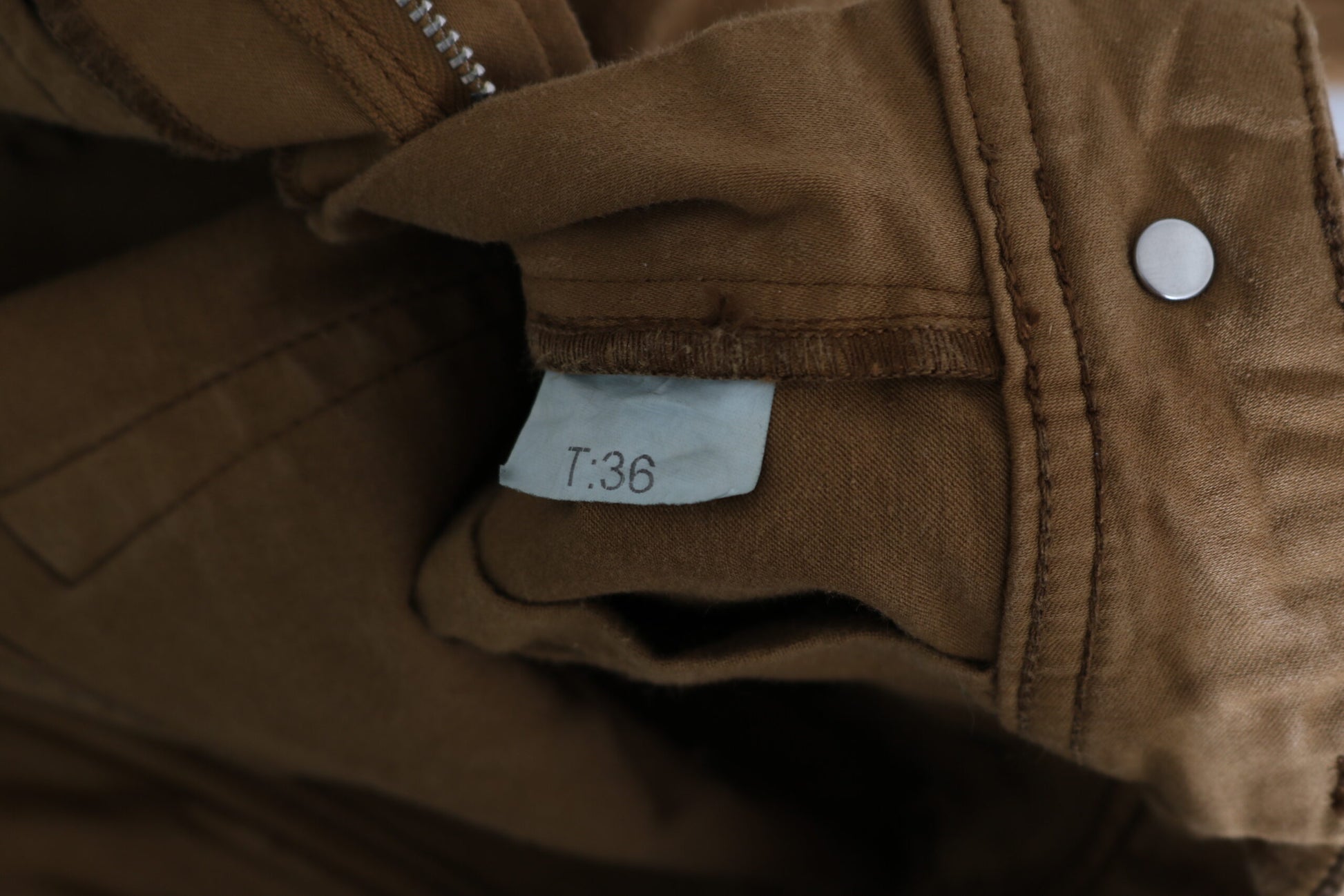 PLEIN SUD Jean slim moulant taille mi-basse en coton marron