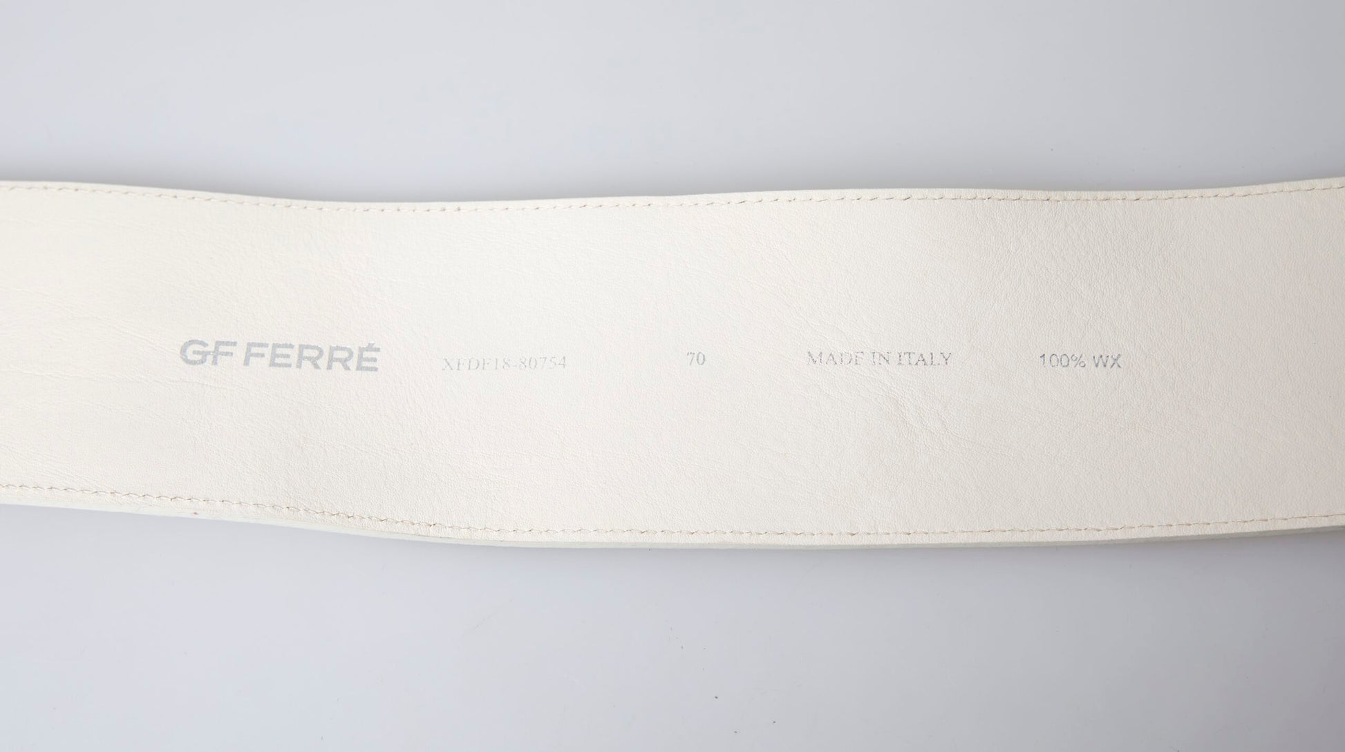 Ceinture GF Ferre en coton ciré blanc cassé à large taille mode