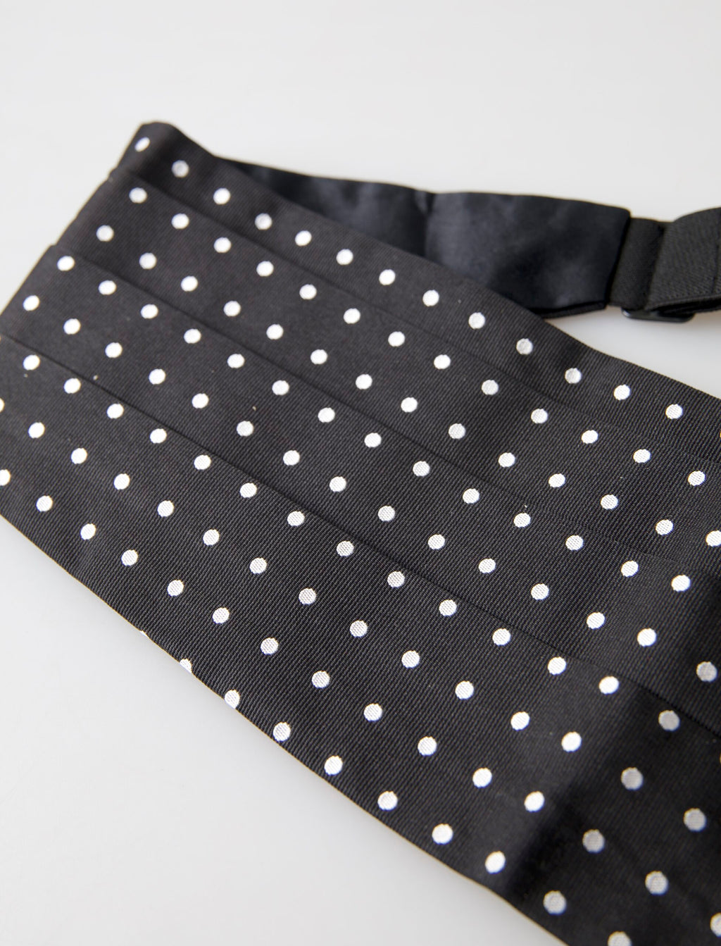 Dolce &amp; Gabbana – Schwarzer Smokinggürtel aus Seide mit Polka-Taille und Kummerbund