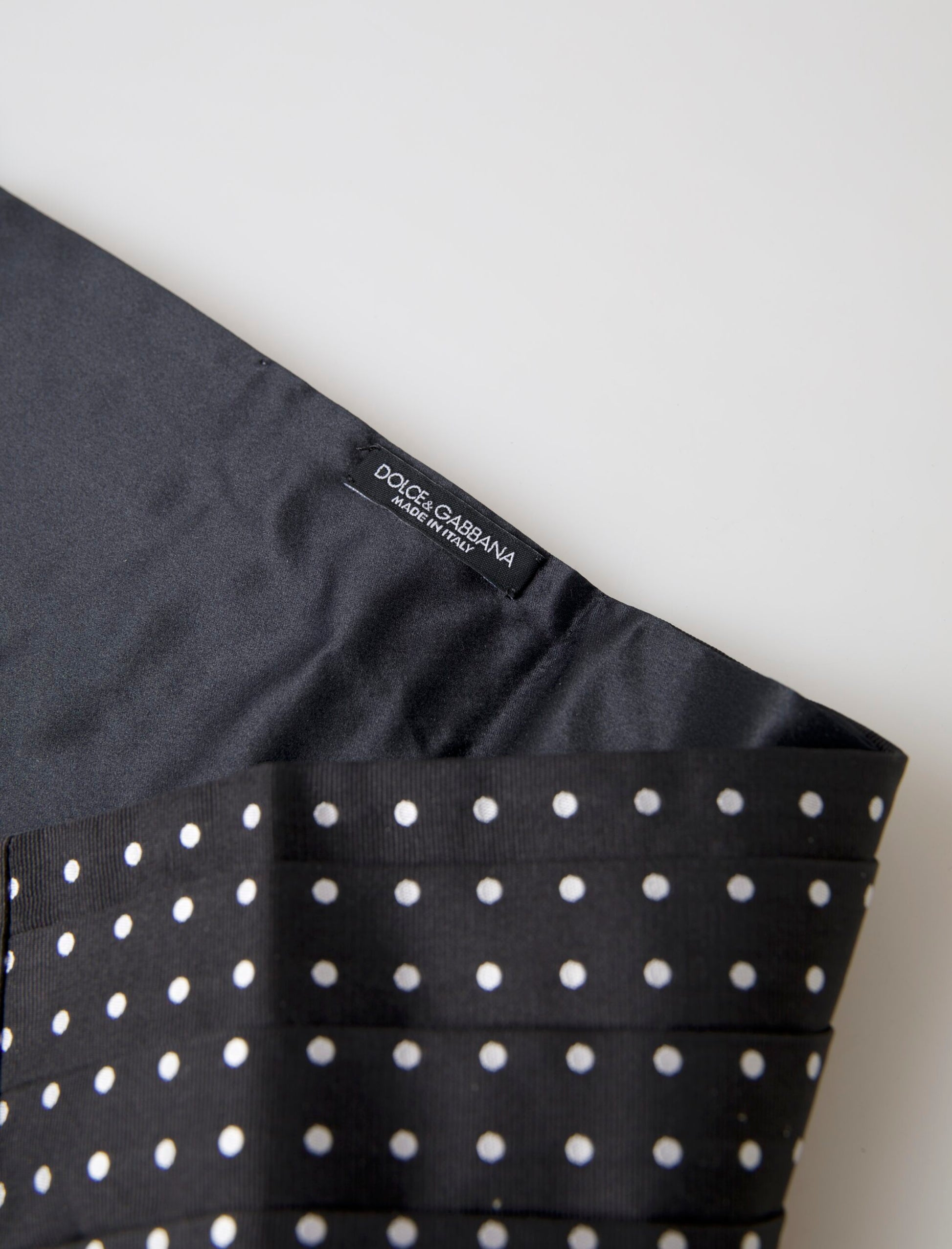 Dolce &amp; Gabbana – Schwarzer Smokinggürtel aus Seide mit Polka-Taille und Kummerbund