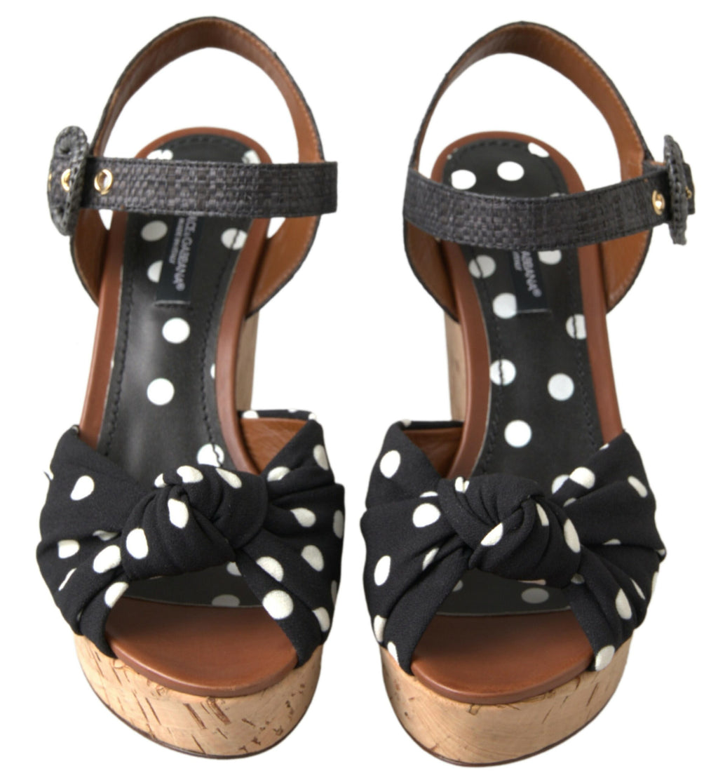 Dolce &amp; Gabbana Schwarze Keilabsatzsandalen mit gepunktetem Knöchelriemen