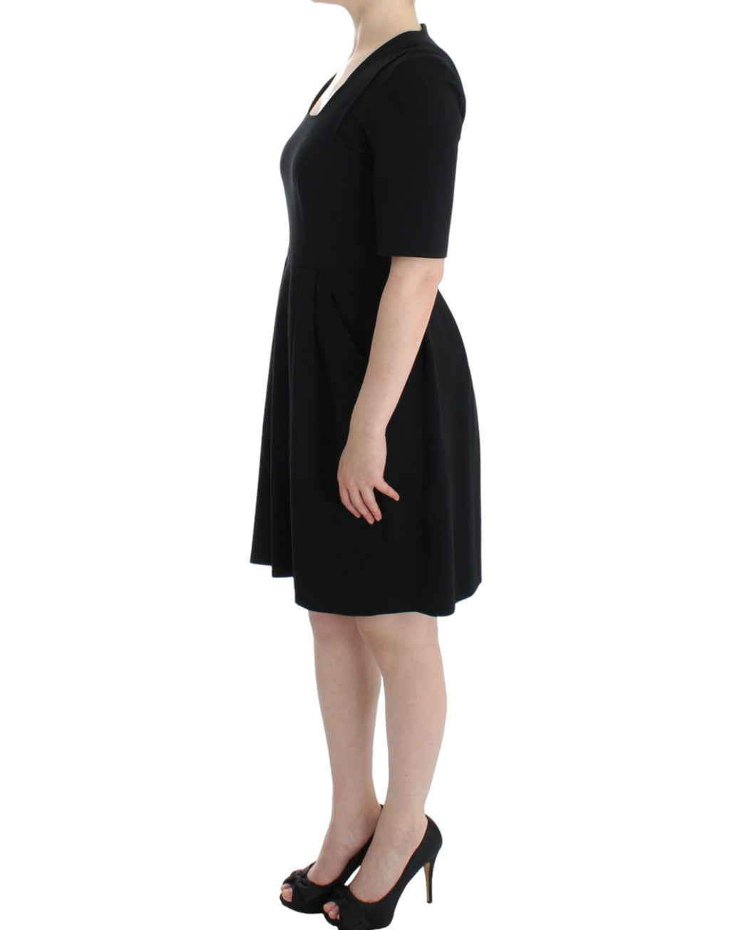 CO|TE Schwarzes kurzärmliges Venuskleid