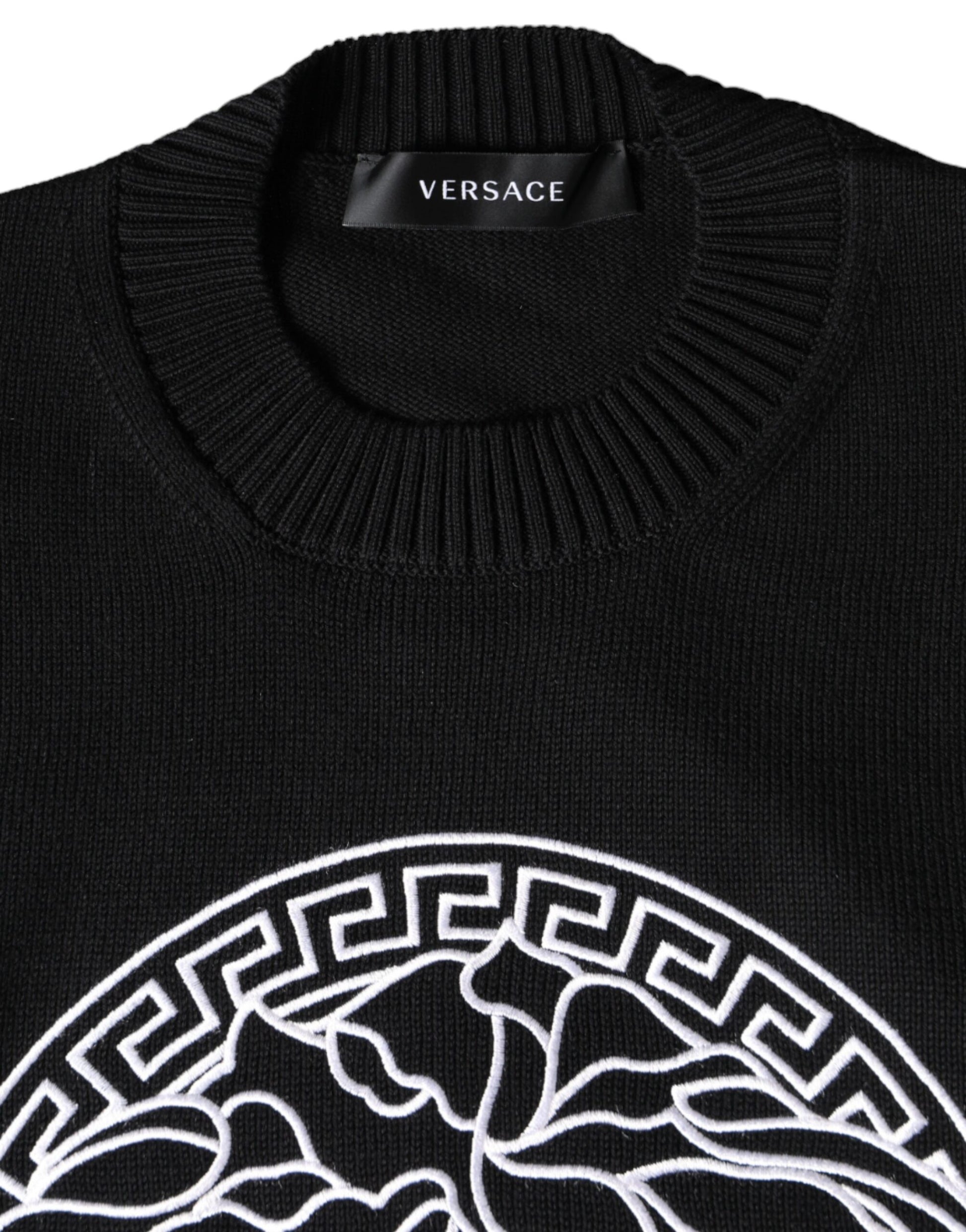 Versace – Schwarzer Pullover mit Rundhalsausschnitt und Medusa-Stickerei